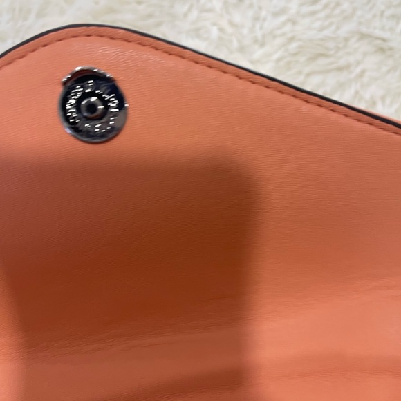 GUESS Peach Quilted Shoulder Bag - Picture 5 of 9